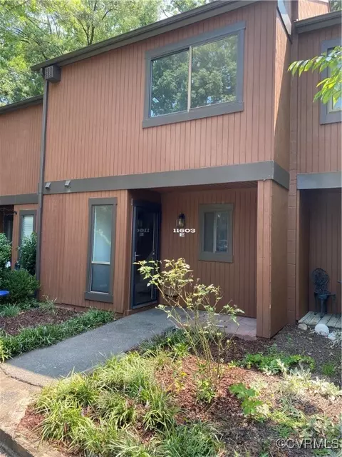 11603 E Briar Patch Dr, Midlothian, VA 23113