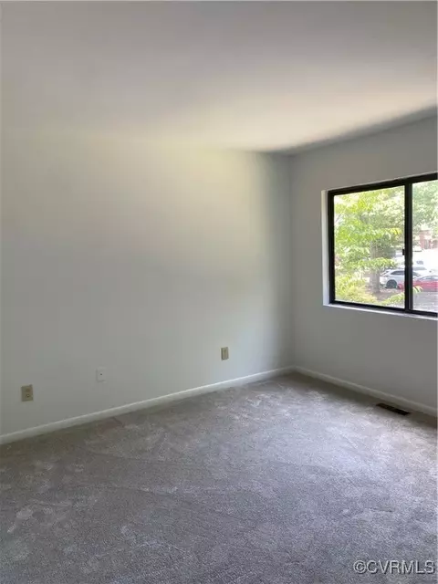 Bedroom - 11603 E Briar Patch Dr, Midlothian, VA 23113 photo 2 of 4