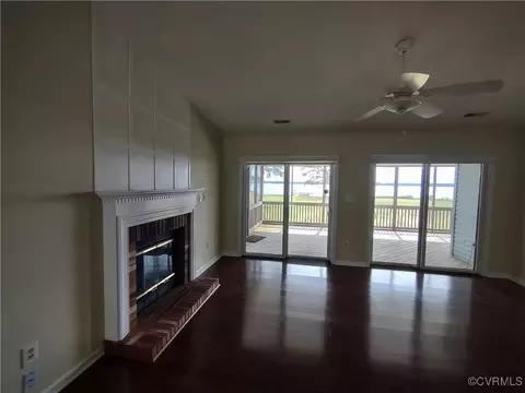 Living - 39 Leaping Llama Ln, Mobjack, VA 23056 photo 1 of 3