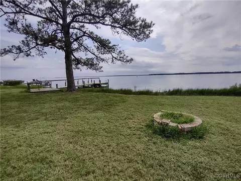 View/Area - 39 Leaping Llama Ln, Mobjack, VA 23056 photo 5 of 7