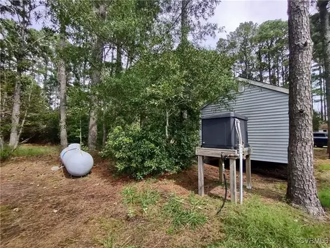 Exterior - 39 Leaping Llama Ln, Mobjack, VA 23056 photo 9 of 10