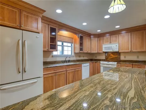 6 Ruth Cir, Hampton, VA 23666 photo 16
