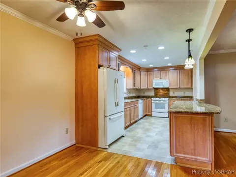 6 Ruth Cir, Hampton, VA 23666 photo 18