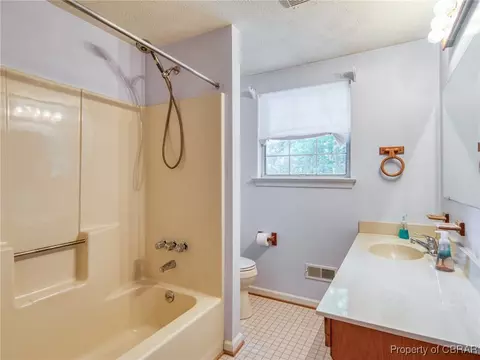 6 Ruth Cir, Hampton, VA 23666 photo 35