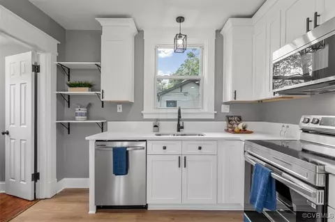 Kitchen - 3232 Cliff Ave, Richmond, VA 23222 photo 3 of 5