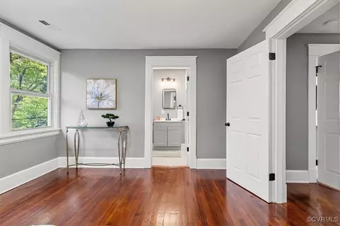 Entry Way - 3232 Cliff Ave, Richmond, VA 23222 photo 4 of 4