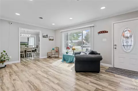 4516 Ridgecrest Ln, Colonial Heights, VA 23834