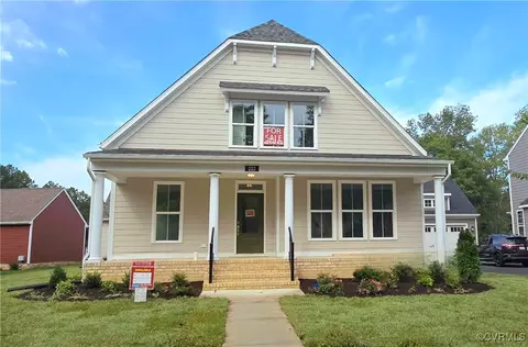 222 Amburn Ln, Ashland, VA 23005