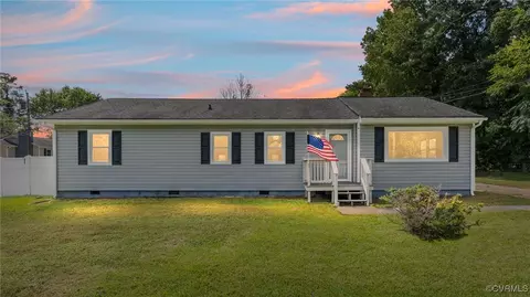1508 Lee Ln, Hopewell, VA 23860