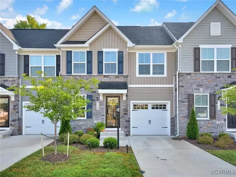 5728 Addison Gate Dr, North Chesterfield, VA 23234