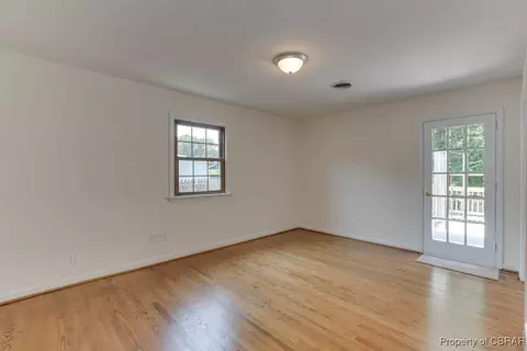 1421 Todds Ln, Hampton, VA 23666 photo 29