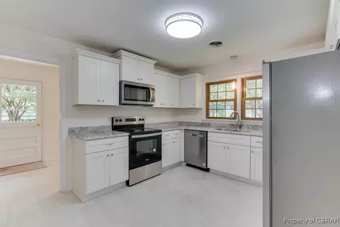 1421 Todds Ln, Hampton, VA 23666 photo 15