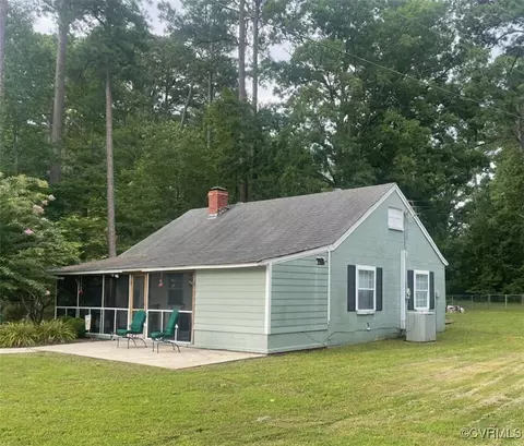 328 Cow Shed Rd, Lancaster, VA 22503