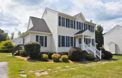 2913 Appleford Dr, Chester, VA 23831