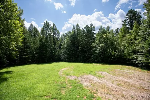 Exterior - 2800 Springfield Rd, Meherrin, VA 23954 photo 6 of 8