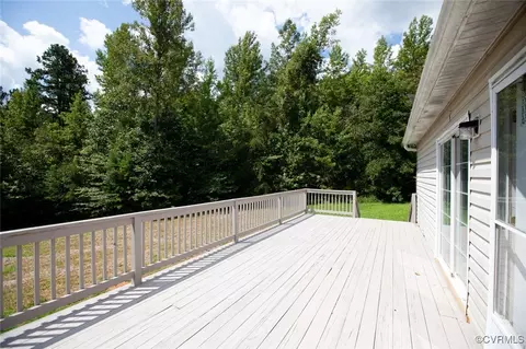 Exterior - 2800 Springfield Rd, Meherrin, VA 23954 photo 4 of 8