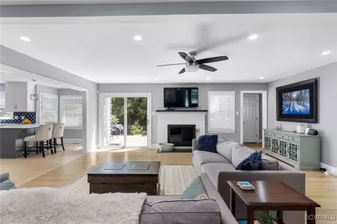 Living - 10251 Apache Rd, Richmond, VA 23235 photo 2 of 4