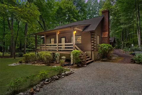 2755 Birdsong Ln, Powhatan, VA 23139