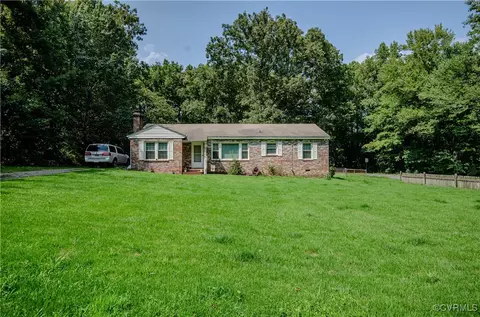 10100 Dakins Dr, North Chesterfield, VA 23236