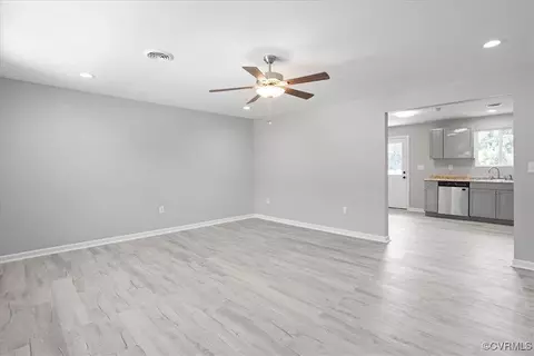 Living - 19930 Rowanty Rd, Carson, VA 23830 photo 1 of 2