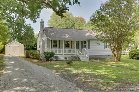 637 73rd St, Newport News, VA 23605