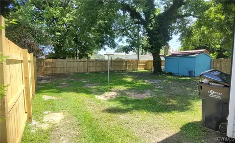 105 S 4th Ave, Hopewell, VA 23860