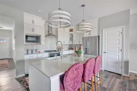 18707 Palisades Rdg, Moseley, VA 23120