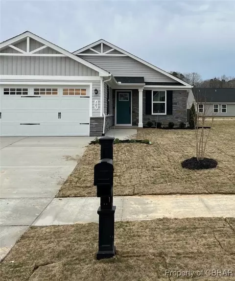 107 Grace Hill Cir, Kilmarnock, VA 22482