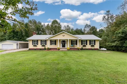 8001 Vaughan Rd, North Dinwiddie, VA 23805