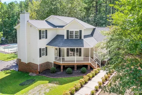 12074 Windswept Ct, Rockville, VA 23146