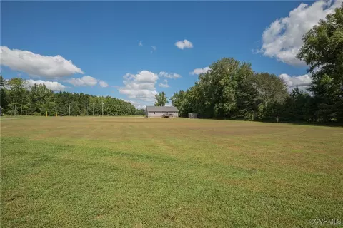 Exterior - 12280 E Quaker Rd, Disputanta, VA 23842 photo 7 of 11