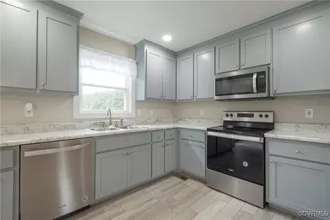 Kitchen - 12280 E Quaker Rd, Disputanta, VA 23842 photo 1 of 3