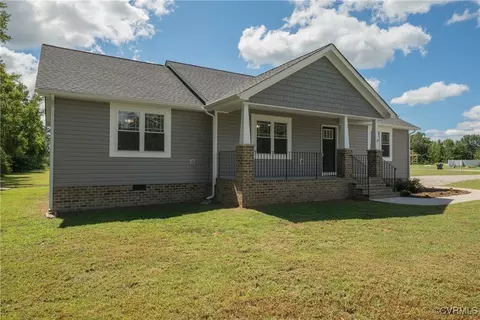 12280 E Quaker Rd, Disputanta, VA 23842