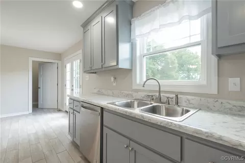 Kitchen - 12280 E Quaker Rd, Disputanta, VA 23842 photo 2 of 3