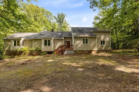 1840 Farringdon Rd, Midlothian, VA 23113