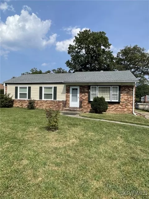 6301 Meadowburm Dr, North Chesterfield, VA 23234