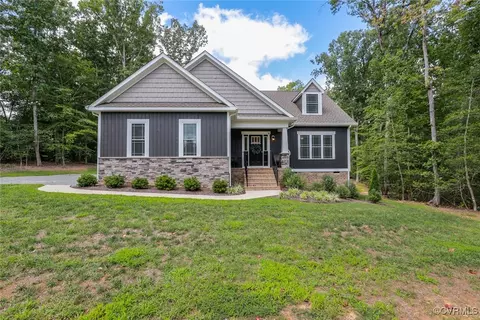 2957 Preston Park Ct, Sandy Hook, VA 23153