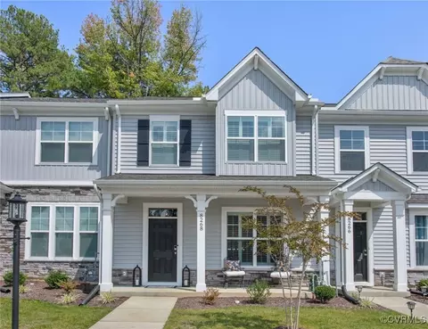 8268 Scott Commons Dr, Richmond, VA 23227