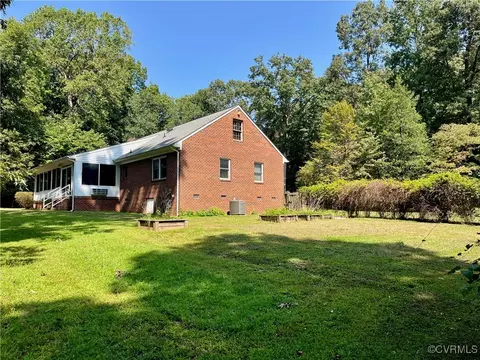 Exterior - 9611 Old Forge Rd, Providence Forge, VA 23140 photo 9 of 17