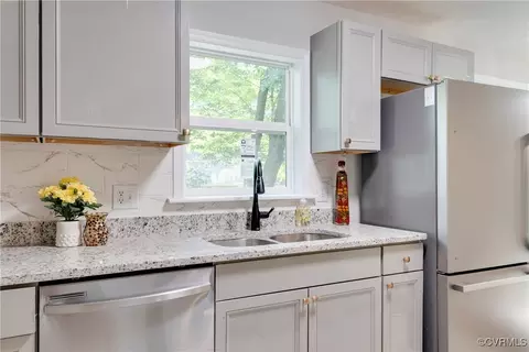 Kitchen - 2301 Arcadia Ave, Chester, VA 23831 photo 8 of 10