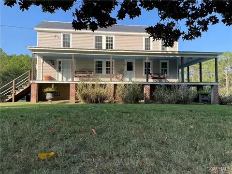 962 Lighthouse Rd, Port Haywood, VA 23138
