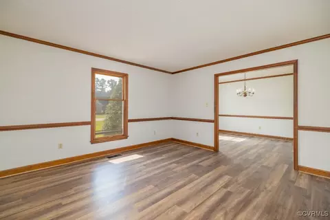 Living - 300 Pine St, Jarratt, VA 23867 photo 4 of 4