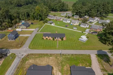 View/Area - 300 Pine St, Jarratt, VA 23867 photo 5 of 9