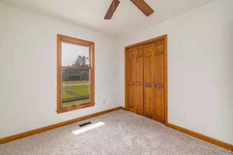 Bedroom - 300 Pine St, Jarratt, VA 23867 photo 2 of 5