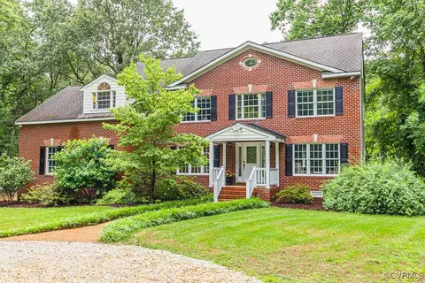 9325 Joyce Ln, Mechanicsville, VA 23116