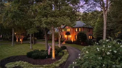 Exterior - 2951 Summerhurst Dr, Midlothian, VA 23113 photo 7 of 11
