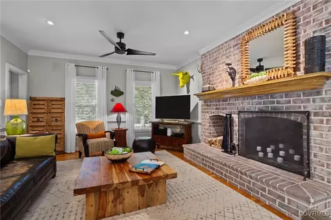 Living - 2951 Summerhurst Dr, Midlothian, VA 23113 photo 2 of 3
