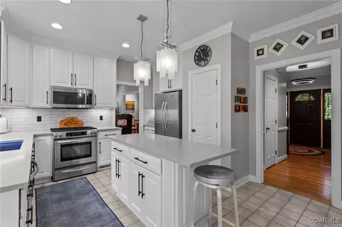 Kitchen - 2951 Summerhurst Dr, Midlothian, VA 23113 photo 4 of 4