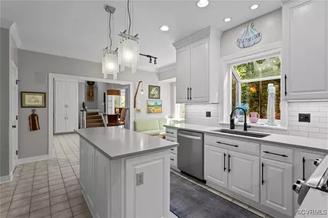Kitchen - 2951 Summerhurst Dr, Midlothian, VA 23113 photo 1 of 4