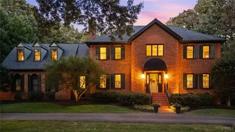 Exterior - 2951 Summerhurst Dr, Midlothian, VA 23113 photo 8 of 11